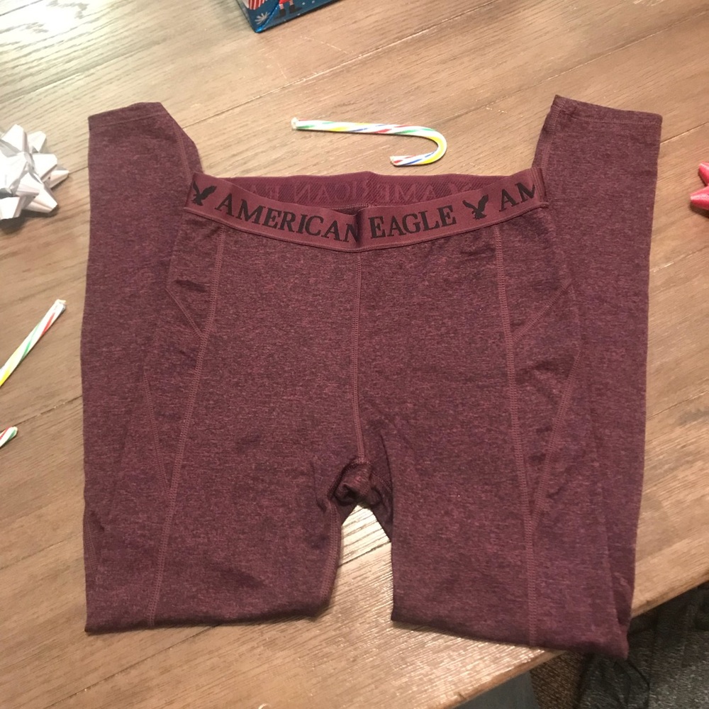 American Eagle maroon leggings size M